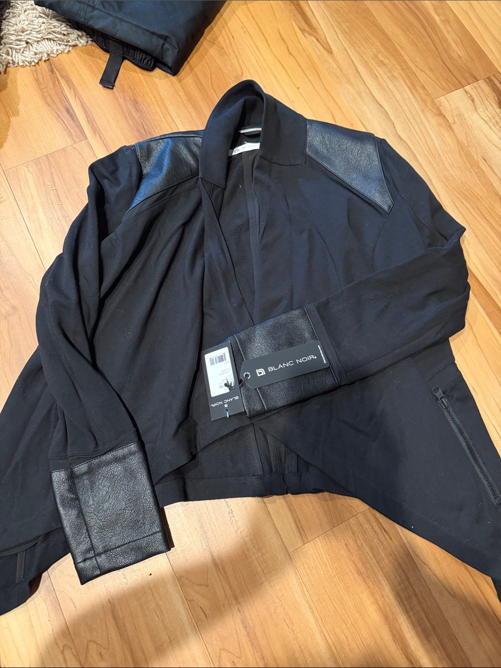 Blanc Noir black blazer